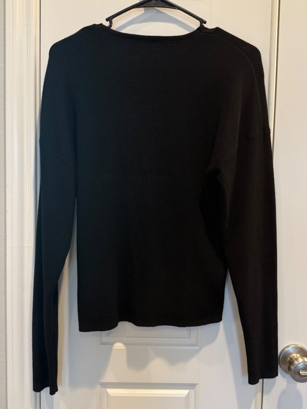 Calligraphi Woman's Black Light Sweater Size Large - Picture 2 of 6